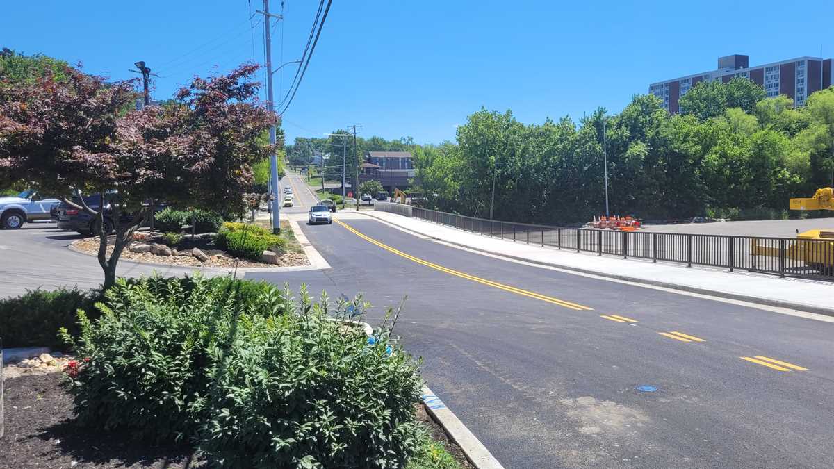 New Mineral Springs Ave. Bridge, Sidewalk Open City of Knoxville